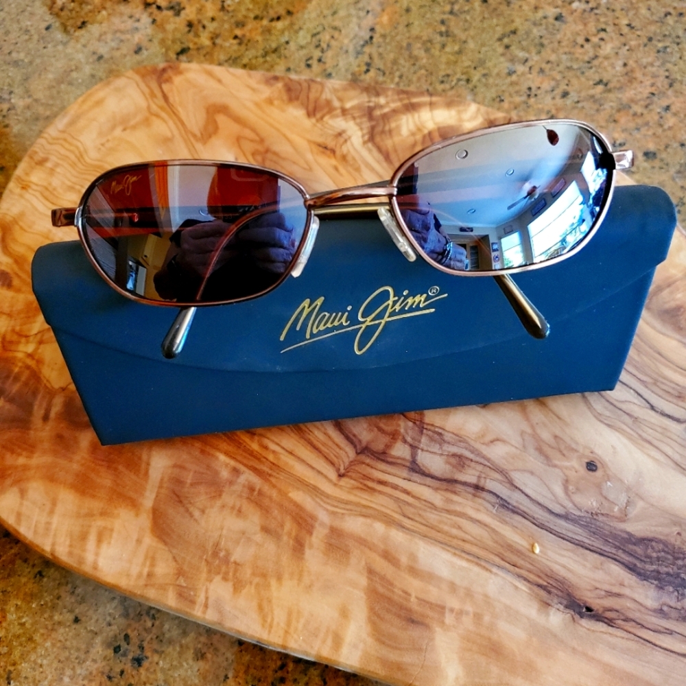 Vintage Maui Jim Sunglasses MJ-133-25 Like new. No scratches on Polarized lenses